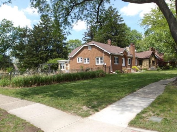 606 Robert, ROCKFORD, Illinois 61107, 2 Bedrooms Bedrooms, ,1 BathroomBathrooms,House,For Sale,Robert,202603027
