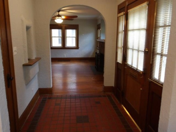 606 Robert, ROCKFORD, Illinois 61107, 2 Bedrooms Bedrooms, ,1 BathroomBathrooms,House,For Sale,Robert,202603027
