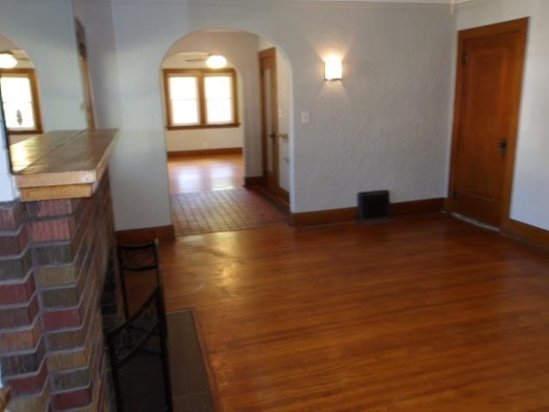 606 Robert, ROCKFORD, Illinois 61107, 2 Bedrooms Bedrooms, ,1 BathroomBathrooms,House,For Sale,Robert,202603027