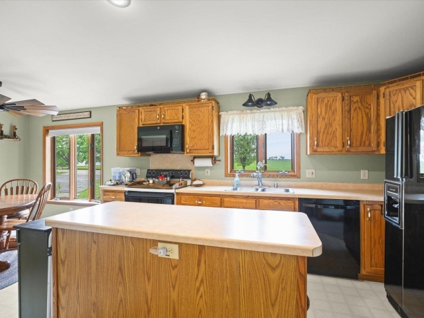 8500 Manchester, CAPRON, Illinois 61012, 3 Bedrooms Bedrooms, ,2 BathroomsBathrooms,House,For Sale,Manchester,202603029