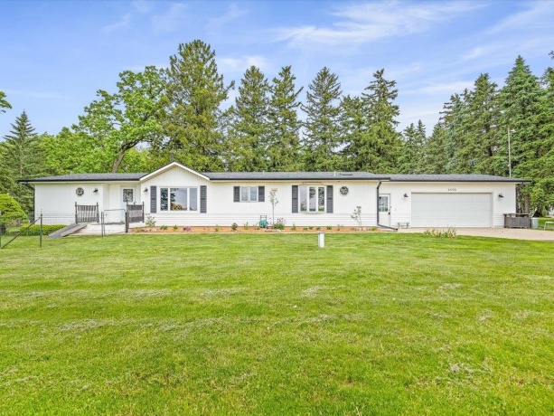 8500 Manchester, CAPRON, Illinois 61012, 3 Bedrooms Bedrooms, ,2 BathroomsBathrooms,House,For Sale,Manchester,202603029