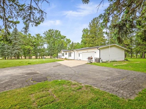 8500 Manchester, CAPRON, Illinois 61012, 3 Bedrooms Bedrooms, ,2 BathroomsBathrooms,House,For Sale,Manchester,202603029