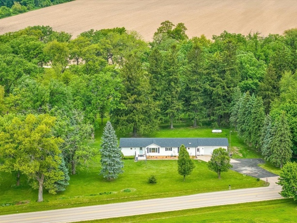 8500 Manchester, CAPRON, Illinois 61012, 3 Bedrooms Bedrooms, ,2 BathroomsBathrooms,House,For Sale,Manchester,202603029