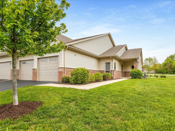6229 Parks Edge, LOVES PARK, Illinois 61111, 2 Bedrooms Bedrooms, ,2 BathroomsBathrooms,House,For Sale,Parks Edge,202603032