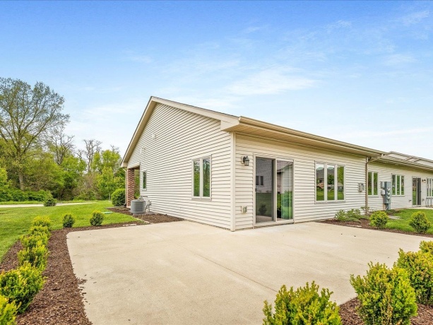 6229 Parks Edge, LOVES PARK, Illinois 61111, 2 Bedrooms Bedrooms, ,2 BathroomsBathrooms,House,For Sale,Parks Edge,202603032