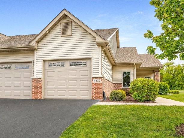 6229 Parks Edge, LOVES PARK, Illinois 61111, 2 Bedrooms Bedrooms, ,2 BathroomsBathrooms,House,For Sale,Parks Edge,202603032
