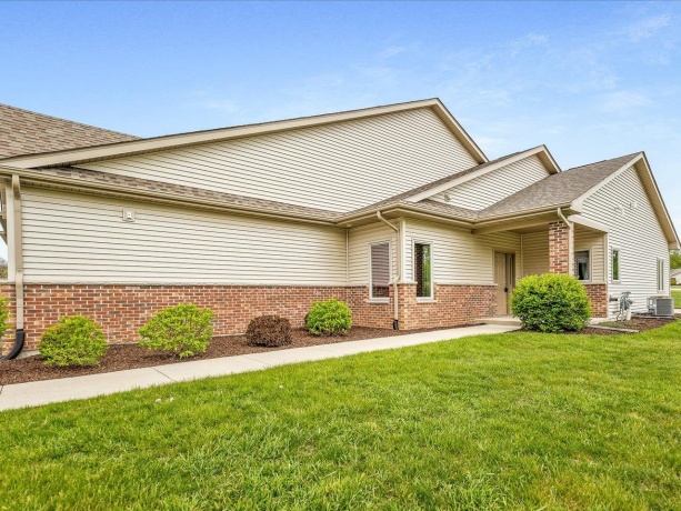 6229 Parks Edge, LOVES PARK, Illinois 61111, 2 Bedrooms Bedrooms, ,2 BathroomsBathrooms,House,For Sale,Parks Edge,202603032