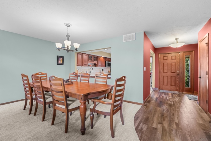 2202 CHURCHVIEW #D, ROCKFORD, Illinois 61107, 3 Bedrooms Bedrooms, ,3 BathroomsBathrooms,Condominium,For Sale,CHURCHVIEW #D,202603033