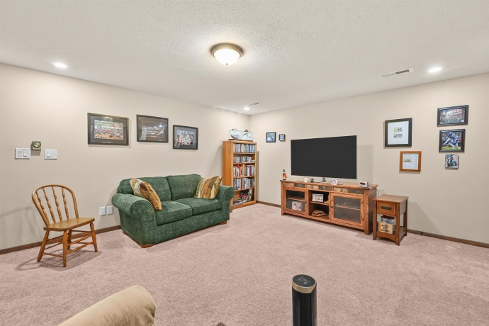 2202 CHURCHVIEW #D, ROCKFORD, Illinois 61107, 3 Bedrooms Bedrooms, ,3 BathroomsBathrooms,Condominium,For Sale,CHURCHVIEW #D,202603033