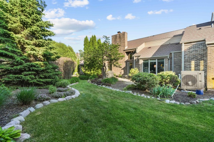 2202 CHURCHVIEW #D, ROCKFORD, Illinois 61107, 3 Bedrooms Bedrooms, ,3 BathroomsBathrooms,Condominium,For Sale,CHURCHVIEW #D,202603033