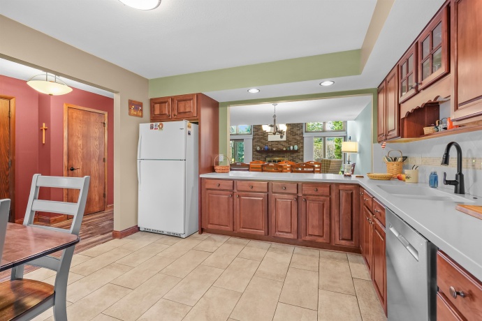 2202 CHURCHVIEW #D, ROCKFORD, Illinois 61107, 3 Bedrooms Bedrooms, ,3 BathroomsBathrooms,Condominium,For Sale,CHURCHVIEW #D,202603033