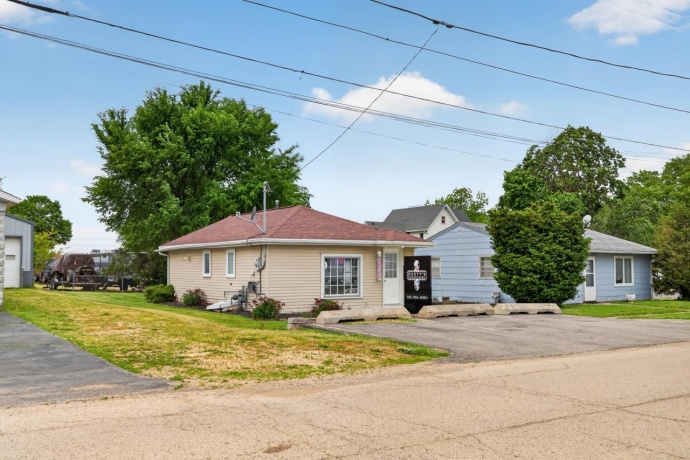 118 Pine, STILLMAN VALLEY, Illinois 61084, 1 Bedroom Bedrooms, ,1 BathroomBathrooms,House,For Sale,Pine,202603035