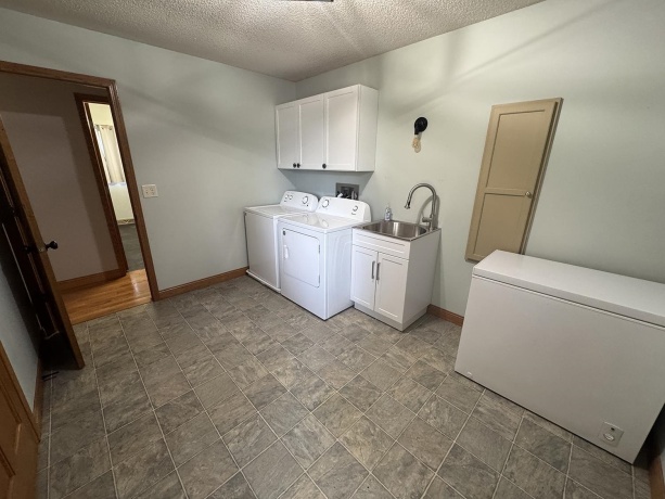 945 Sunset, MILLEDGEVILLE, Illinois 61051, 2 Bedrooms Bedrooms, ,2 BathroomsBathrooms,House,For Sale,Sunset,202603043