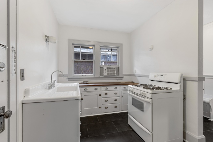 1206 Harlem, ROCKFORD, Illinois 61103, ,2 Units,For Sale,Harlem,202603045