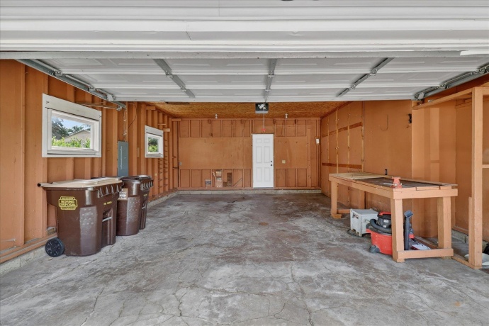 908 Bauch, FREEPORT, Illinois 61032, 3 Bedrooms Bedrooms, ,1 BathroomBathrooms,House,For Sale,Bauch,202602975