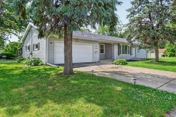 908 Bauch, FREEPORT, Illinois 61032, 3 Bedrooms Bedrooms, ,1 BathroomBathrooms,House,For Sale,Bauch,202602975