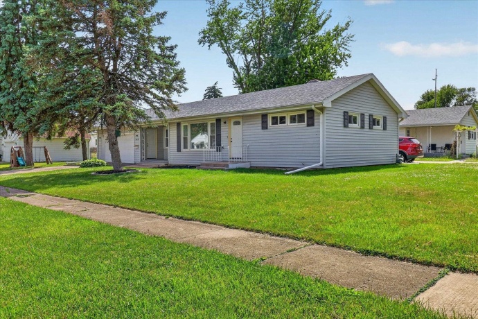 908 Bauch, FREEPORT, Illinois 61032, 3 Bedrooms Bedrooms, ,1 BathroomBathrooms,House,For Sale,Bauch,202602975