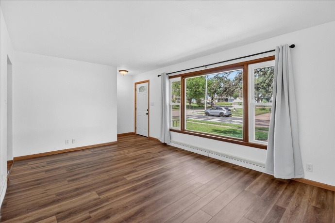 908 Bauch, FREEPORT, Illinois 61032, 3 Bedrooms Bedrooms, ,1 BathroomBathrooms,House,For Sale,Bauch,202602975