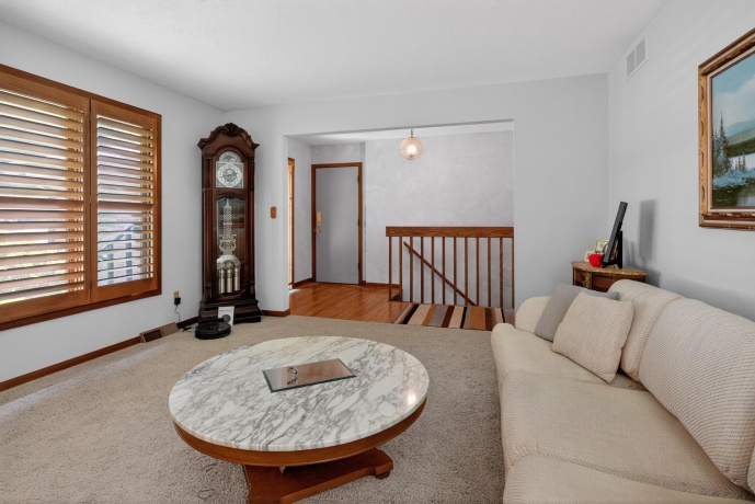 1733 Arnold, ROCKFORD, Illinois 61108, 3 Bedrooms Bedrooms, ,2 BathroomsBathrooms,House,For Sale,Arnold,202603046