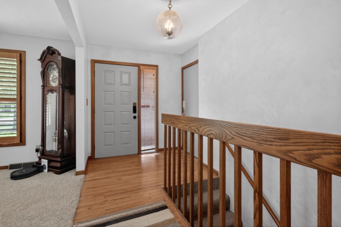 1733 Arnold, ROCKFORD, Illinois 61108, 3 Bedrooms Bedrooms, ,2 BathroomsBathrooms,House,For Sale,Arnold,202603046
