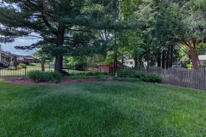 1733 Arnold, ROCKFORD, Illinois 61108, 3 Bedrooms Bedrooms, ,2 BathroomsBathrooms,House,For Sale,Arnold,202603046