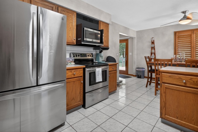 1733 Arnold, ROCKFORD, Illinois 61108, 3 Bedrooms Bedrooms, ,2 BathroomsBathrooms,House,For Sale,Arnold,202603046