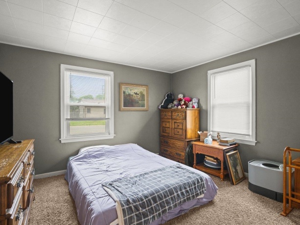 2820 Summerdale, ROCKFORD, Illinois 61101, 3 Bedrooms Bedrooms, ,1 BathroomBathrooms,House,For Sale,Summerdale,202603049