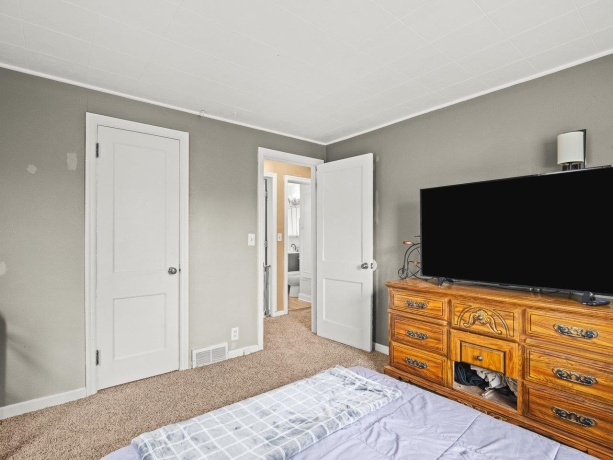 2820 Summerdale, ROCKFORD, Illinois 61101, 3 Bedrooms Bedrooms, ,1 BathroomBathrooms,House,For Sale,Summerdale,202603049