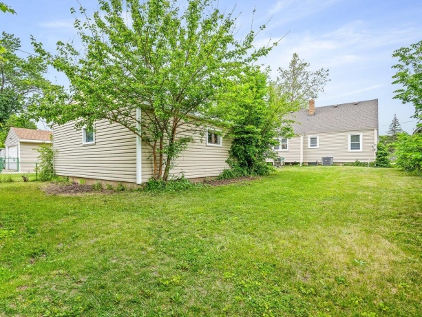 2820 Summerdale, ROCKFORD, Illinois 61101, 3 Bedrooms Bedrooms, ,1 BathroomBathrooms,House,For Sale,Summerdale,202603049