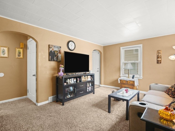 2820 Summerdale, ROCKFORD, Illinois 61101, 3 Bedrooms Bedrooms, ,1 BathroomBathrooms,House,For Sale,Summerdale,202603049