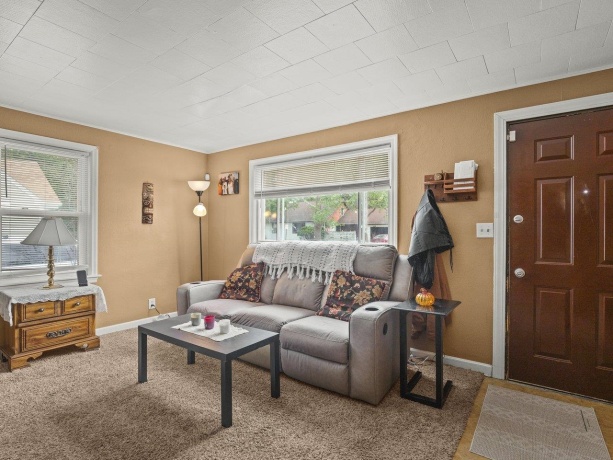 2820 Summerdale, ROCKFORD, Illinois 61101, 3 Bedrooms Bedrooms, ,1 BathroomBathrooms,House,For Sale,Summerdale,202603049