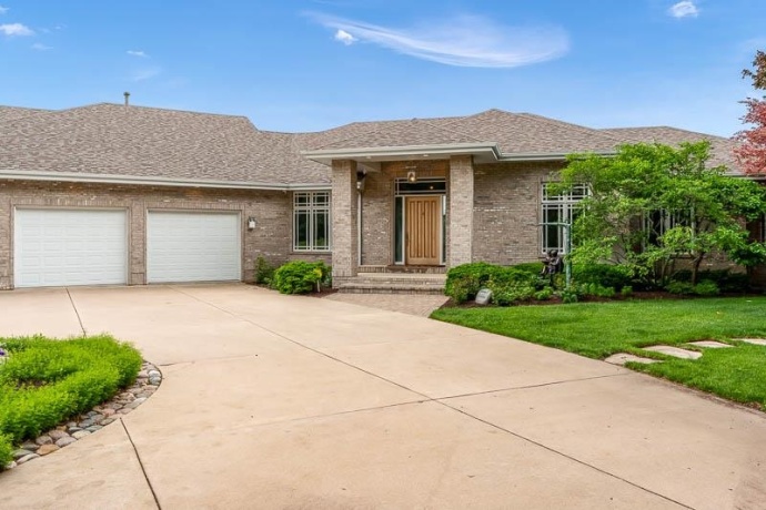 111 Sycamore, MACHESNEY PARK, Illinois 61115, 4 Bedrooms Bedrooms, ,4 BathroomsBathrooms,House,For Sale,Sycamore,202603050