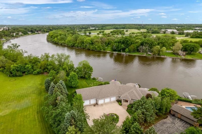 111 Sycamore, MACHESNEY PARK, Illinois 61115, 4 Bedrooms Bedrooms, ,4 BathroomsBathrooms,House,For Sale,Sycamore,202603050