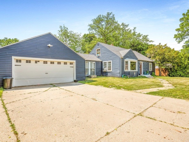 1930 Alpine, ROCKFORD, Illinois 61107, 4 Bedrooms Bedrooms, ,2 BathroomsBathrooms,House,For Sale,Alpine,202603051