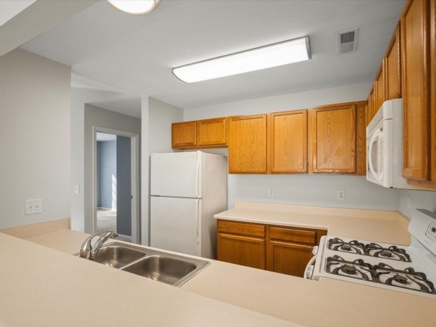 6365 Commonwealth, LOVES PARK, Illinois 61111, 2 Bedrooms Bedrooms, ,1 BathroomBathrooms,Condominium,For Sale,Commonwealth,202603052