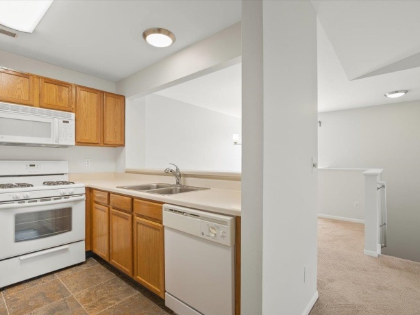 6365 Commonwealth, LOVES PARK, Illinois 61111, 2 Bedrooms Bedrooms, ,1 BathroomBathrooms,Condominium,For Sale,Commonwealth,202603052