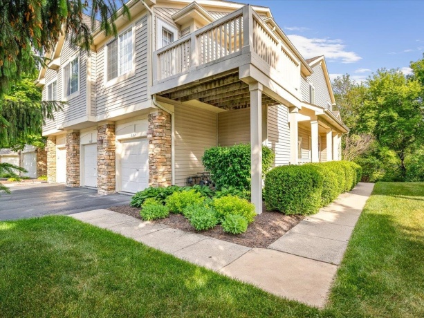 6365 Commonwealth, LOVES PARK, Illinois 61111, 2 Bedrooms Bedrooms, ,1 BathroomBathrooms,Condominium,For Sale,Commonwealth,202603052