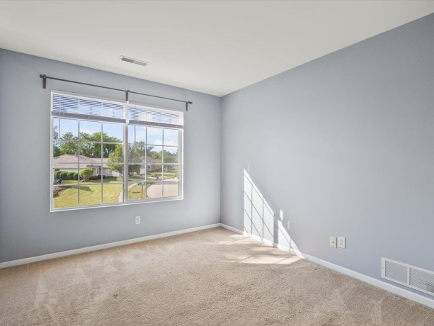 6365 Commonwealth, LOVES PARK, Illinois 61111, 2 Bedrooms Bedrooms, ,1 BathroomBathrooms,Condominium,For Sale,Commonwealth,202603052
