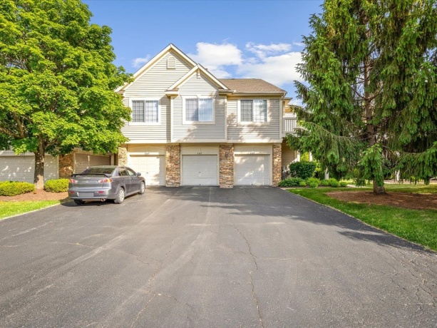 6365 Commonwealth, LOVES PARK, Illinois 61111, 2 Bedrooms Bedrooms, ,1 BathroomBathrooms,Condominium,For Sale,Commonwealth,202603052