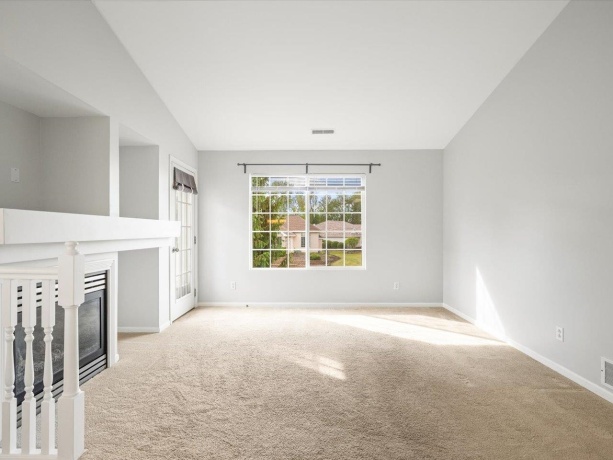 6365 Commonwealth, LOVES PARK, Illinois 61111, 2 Bedrooms Bedrooms, ,1 BathroomBathrooms,Condominium,For Sale,Commonwealth,202603052