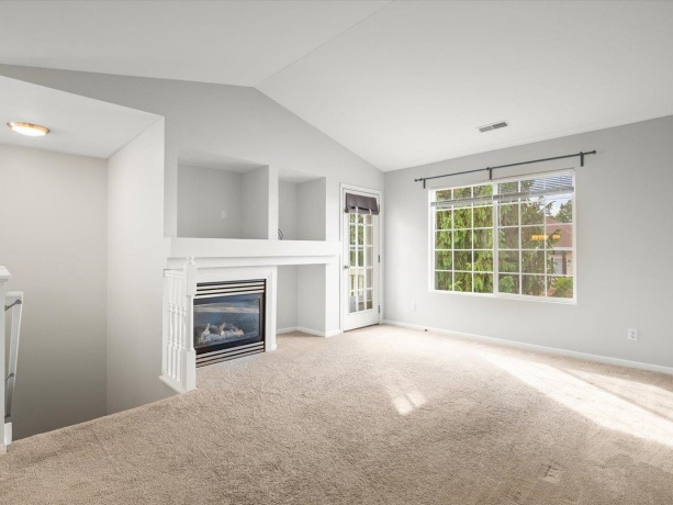 6365 Commonwealth, LOVES PARK, Illinois 61111, 2 Bedrooms Bedrooms, ,1 BathroomBathrooms,Condominium,For Sale,Commonwealth,202603052