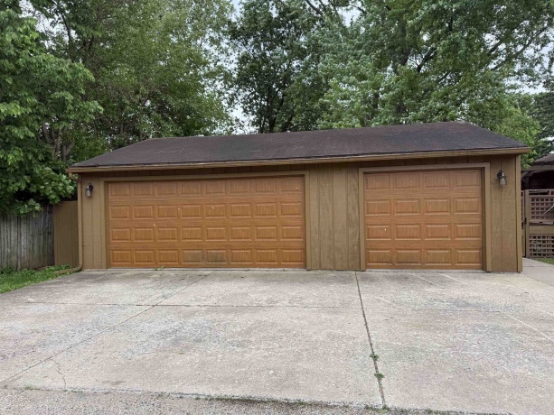 1048 Warren, Henry, Illinois 61537, 3 Bedrooms Bedrooms, ,1 BathroomBathrooms,House,For Sale,Warren,202603055
