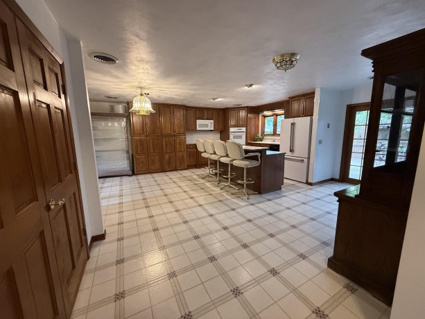 1048 Warren, Henry, Illinois 61537, 3 Bedrooms Bedrooms, ,1 BathroomBathrooms,House,For Sale,Warren,202603055