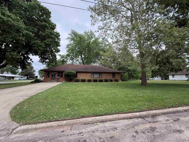 1048 Warren, Henry, Illinois 61537, 3 Bedrooms Bedrooms, ,1 BathroomBathrooms,House,For Sale,Warren,202603055