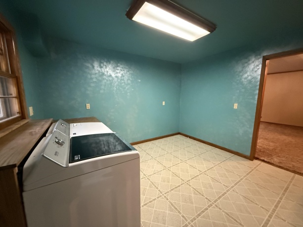 1048 Warren, Henry, Illinois 61537, 3 Bedrooms Bedrooms, ,1 BathroomBathrooms,House,For Sale,Warren,202603055
