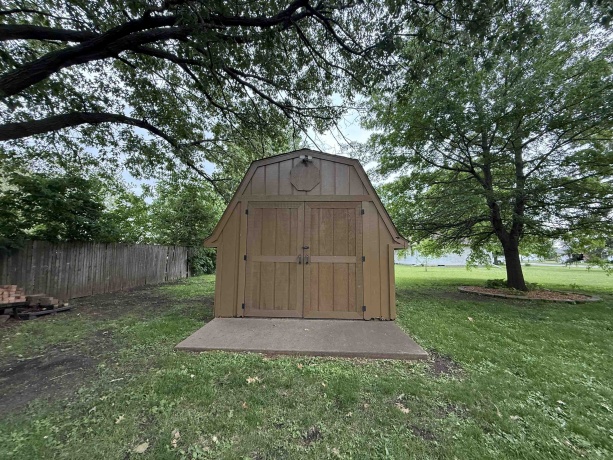 1048 Warren, Henry, Illinois 61537, 3 Bedrooms Bedrooms, ,1 BathroomBathrooms,House,For Sale,Warren,202603055