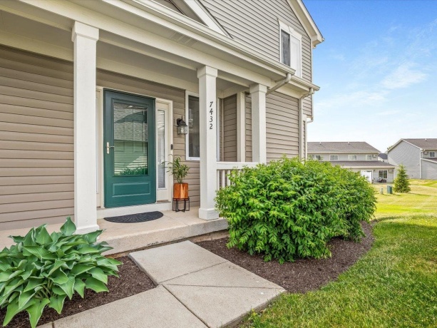 7432 Thomas, LOVES PARK, Illinois 61111, 2 Bedrooms Bedrooms, ,1 BathroomBathrooms,Condominium,For Sale,Thomas,202603061