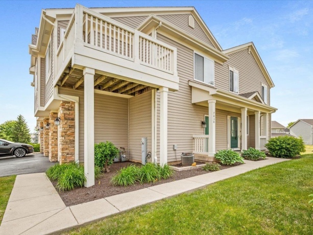 7432 Thomas, LOVES PARK, Illinois 61111, 2 Bedrooms Bedrooms, ,1 BathroomBathrooms,Condominium,For Sale,Thomas,202603061