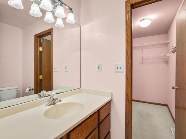 6468 Deer Path, OREGON, Illinois 61061, 4 Bedrooms Bedrooms, ,2 BathroomsBathrooms,House,For Sale,Deer Path,202603062