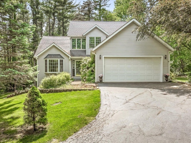 6468 Deer Path, OREGON, Illinois 61061, 4 Bedrooms Bedrooms, ,2 BathroomsBathrooms,House,For Sale,Deer Path,202603062